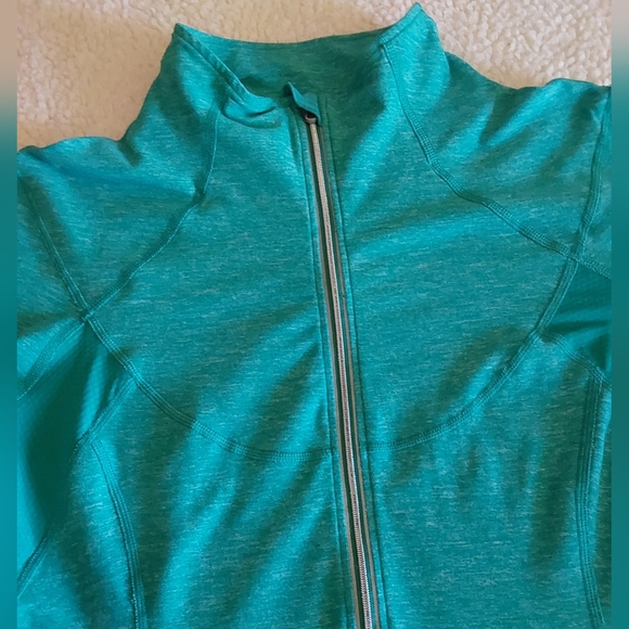 🌺 Like New Lululemon Half Zip Running Shirt/Shacket - Picture 8 of 16